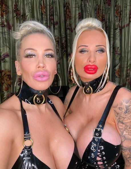 sophieaslut art pornstar pictures