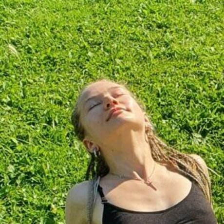 Isobel s Adventures top model gallery