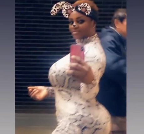 Mimilicious Mimi pornstar erotic img