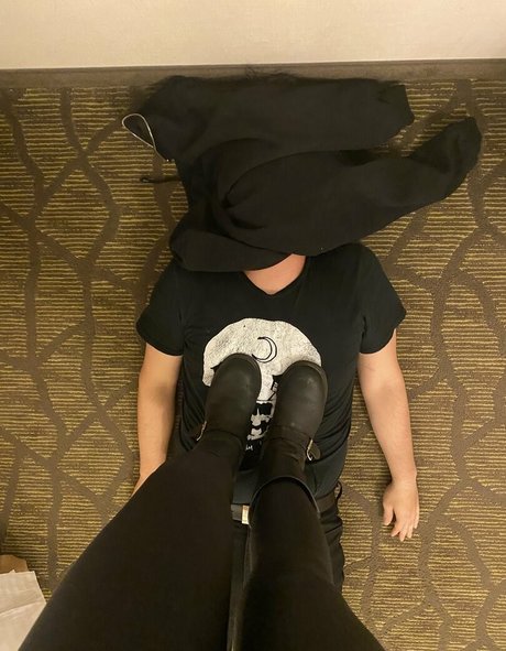 leatherhoe666 model exclusive pic