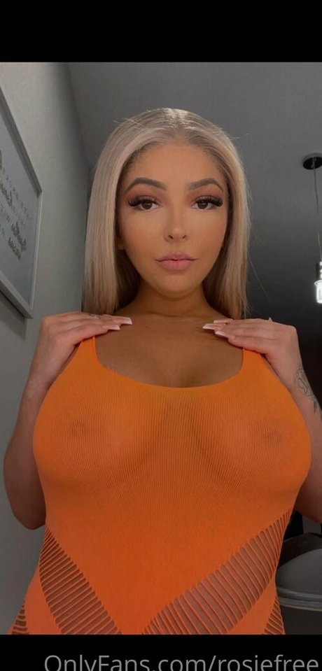 rosiefree naked actress img