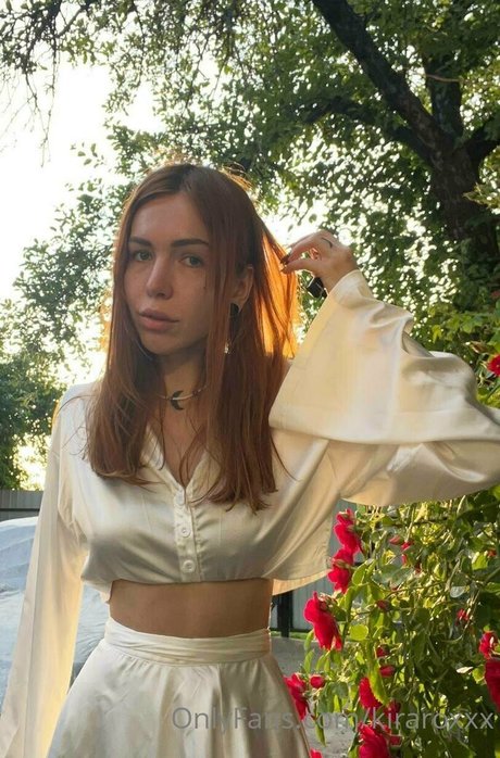 kiraroxxx model top pictures