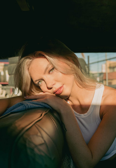 rileyriverxfree exclusive pornstar images