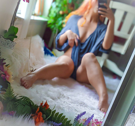 spicywookiee hot pornstar pic