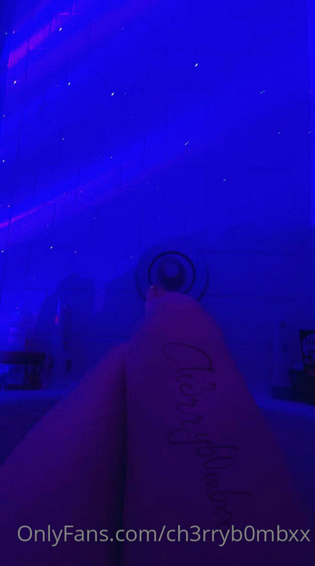 ch3rryb0mbxx model nice gallery