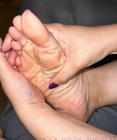 whitebxtch27 star high quality pic