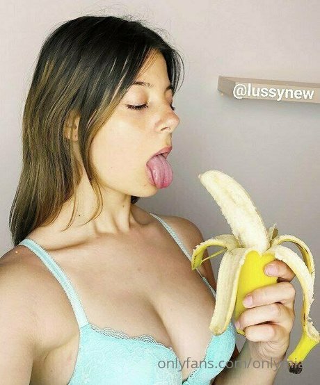 onlymiaux model nice photo