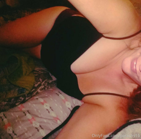 parashy15 model best pic