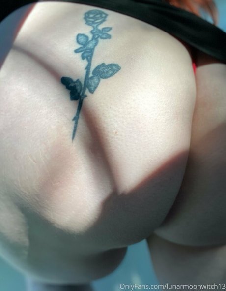 lunarmoonwitch13 star hot pics