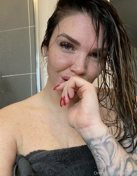 leighvip art star image