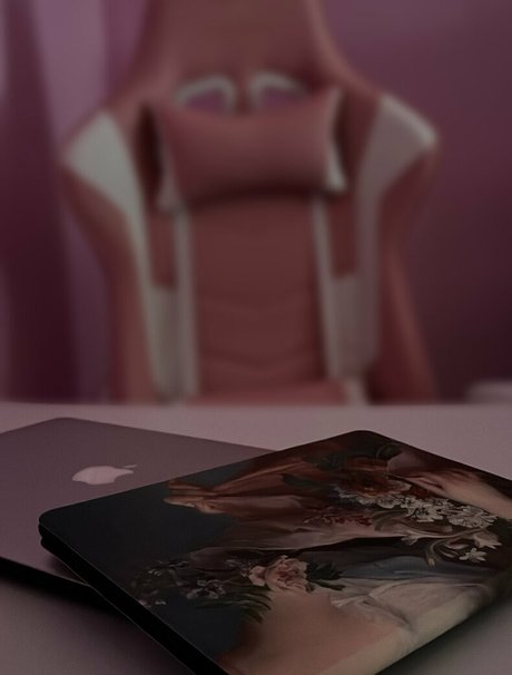 kaceyraefree art model images