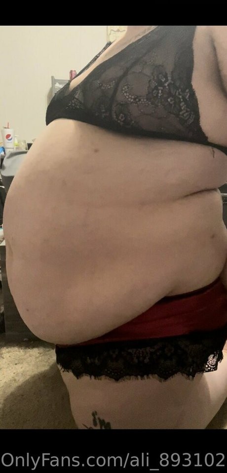 ali 893102 top star pic