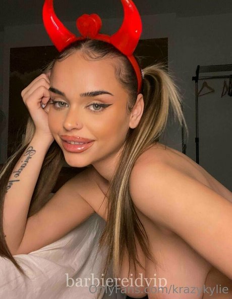 krazykylie top star pics