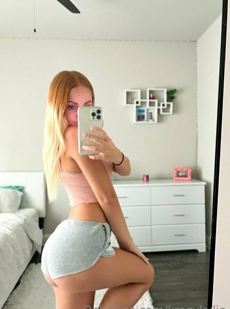 krazykylie model pornographic images