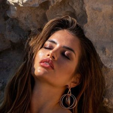 Laura Schultz model pornographic img