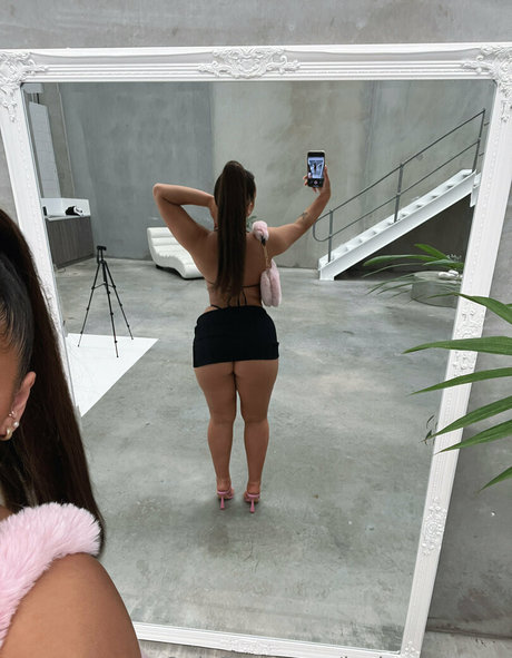 iesha mareee pornstar exclusive photo