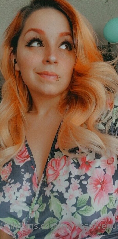 curvesofvenus exclusive model img