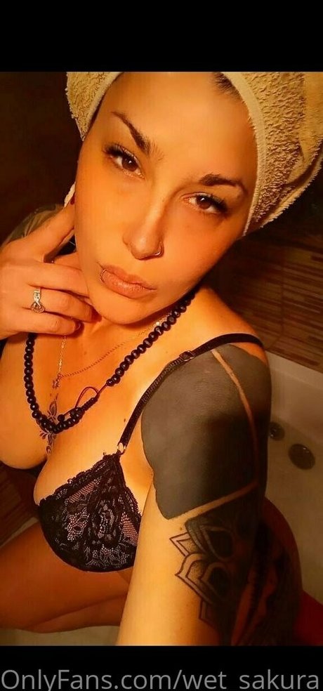 wet sakura perfect actress photo