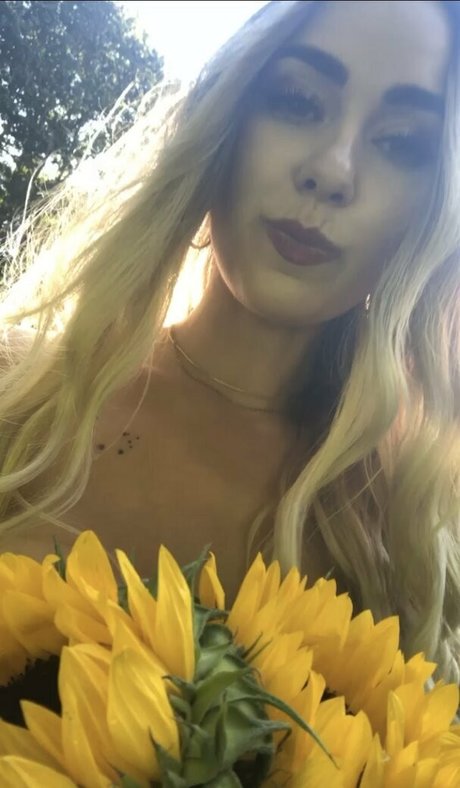 mizroseexposed actress picture