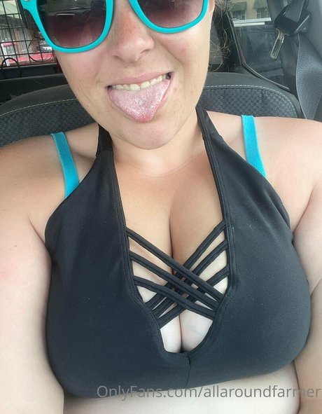 allaroundfarmer hot model img