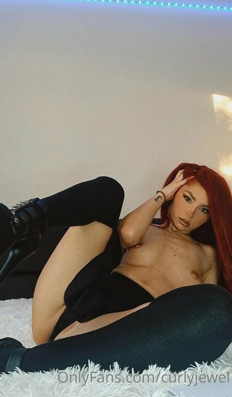 curlyjewel pretty model photo