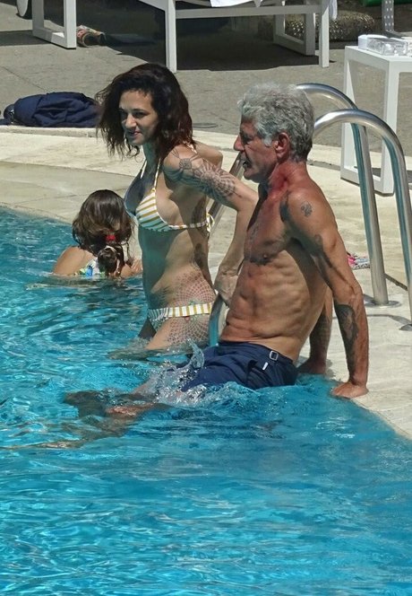 Asia Argento hot actress pics