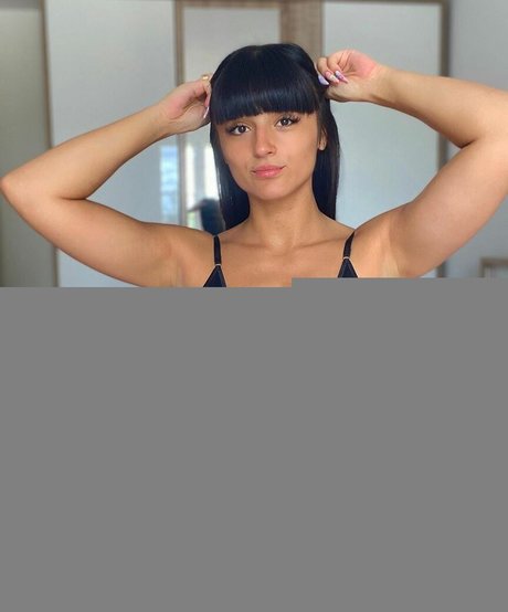 Lenna Vivas perfect actress img