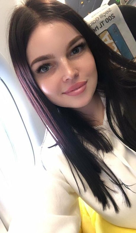 yanamulberry naked pornstar pics