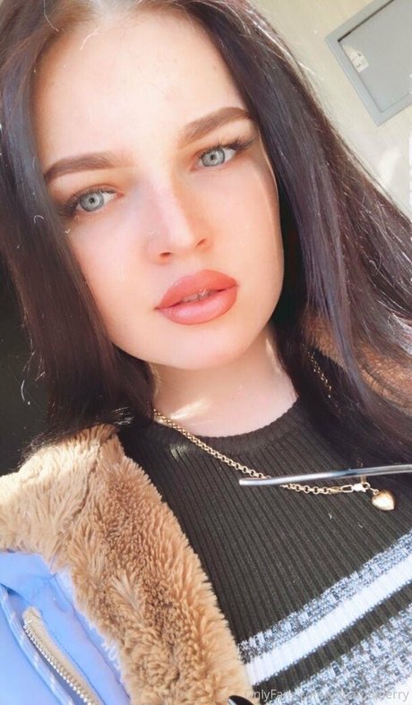 yanamulberry pornstar nude photos