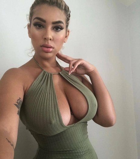 Annamariesarai star beautiful pic