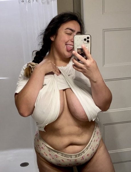 Jazminealeahh erotic actress photos