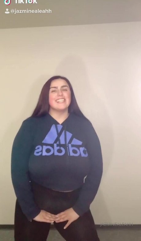 Jazminealeahh top star picture