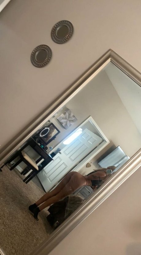 Avery Trail sexy star picture