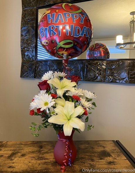 roseredwood star free img