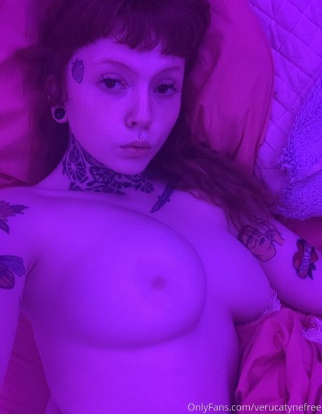 babybunniculafree naked model images