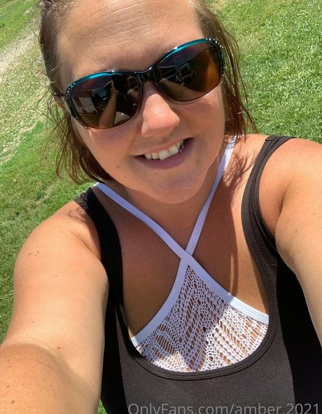 amber 2021 free model pics