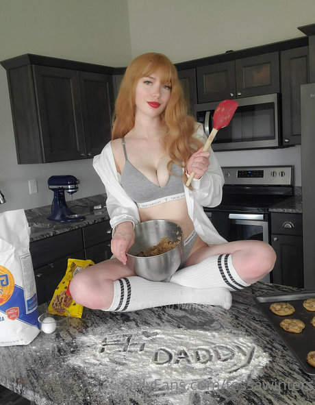 tessawinters naked model img