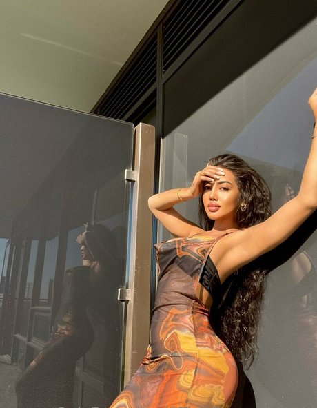 OfficialArmaniMarie star exclusive picture