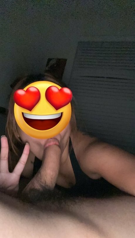 Cherrymve pornographic model picture