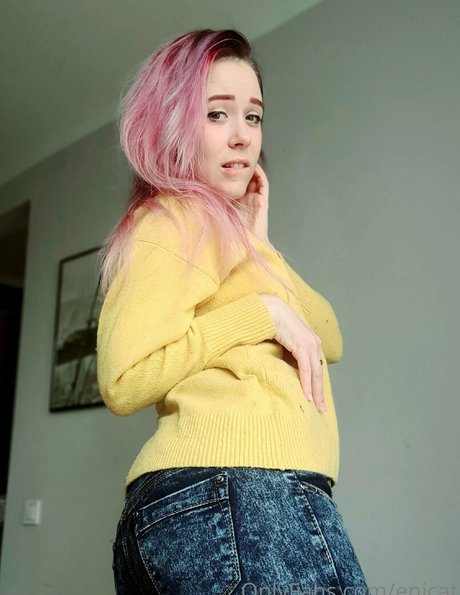 enicat art model photo