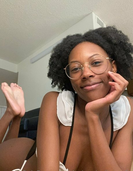 blackandyellownsfw star beautiful images