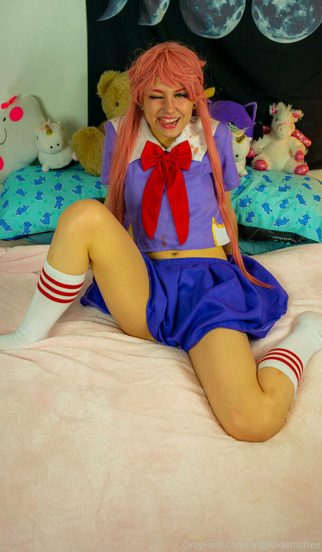 cumsquishfree art actress img