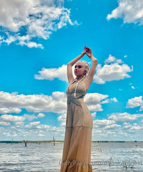 misskahleesi pornstar sexy images