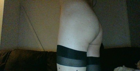 sissyemilys beautiful model photo