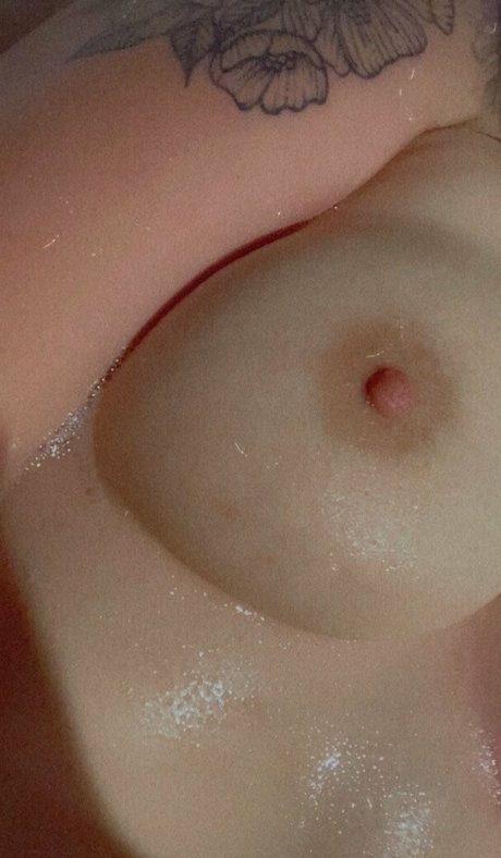 nudes plug pretty actress photo