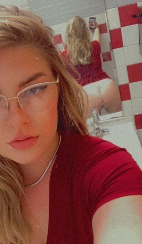 nudes plug exclusive actress galleries