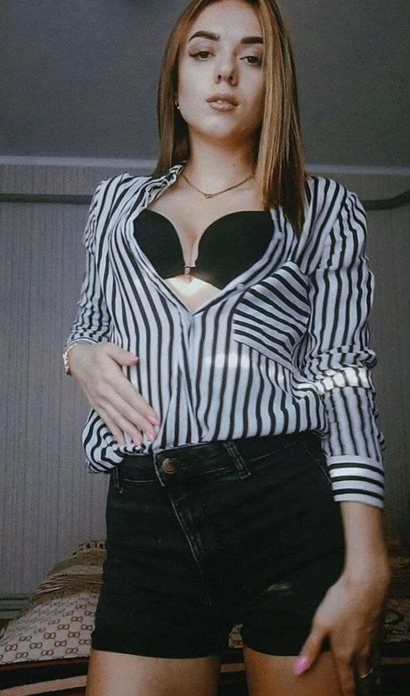 playfulkitty1 naked pornstar img