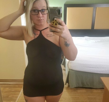 itsyourgirl44 free star pics