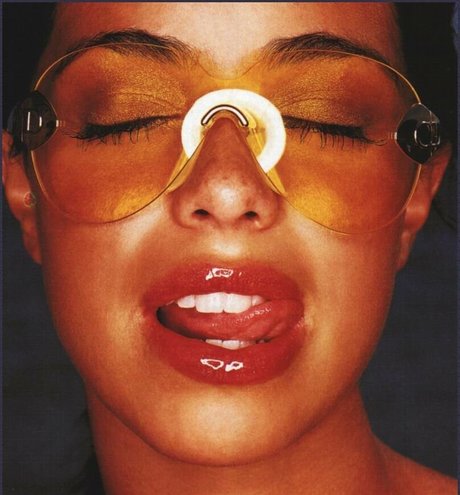 Tina Barrett star erotic picture