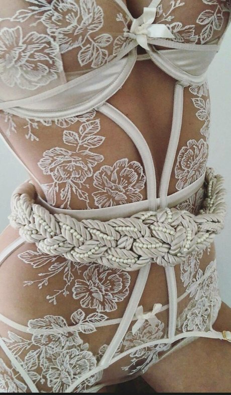 Rosie Roff star exclusive images